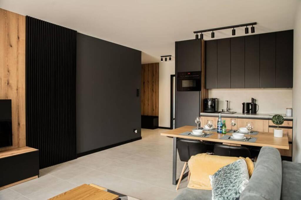 Apartament Twierdza Z Widokiem Na Jezioro Ostróda Buitenkant foto