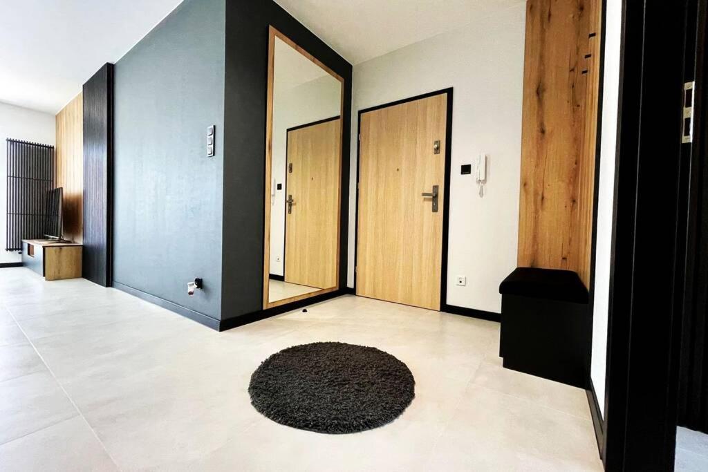 Apartament Twierdza Z Widokiem Na Jezioro Ostróda Buitenkant foto
