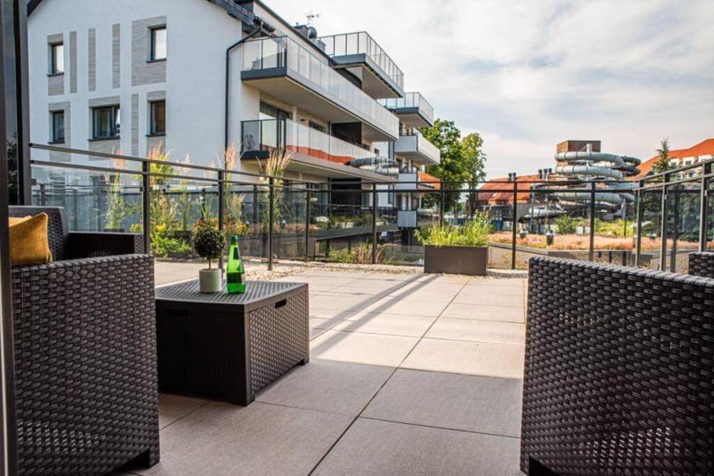Apartament Twierdza Z Widokiem Na Jezioro Ostróda Buitenkant foto