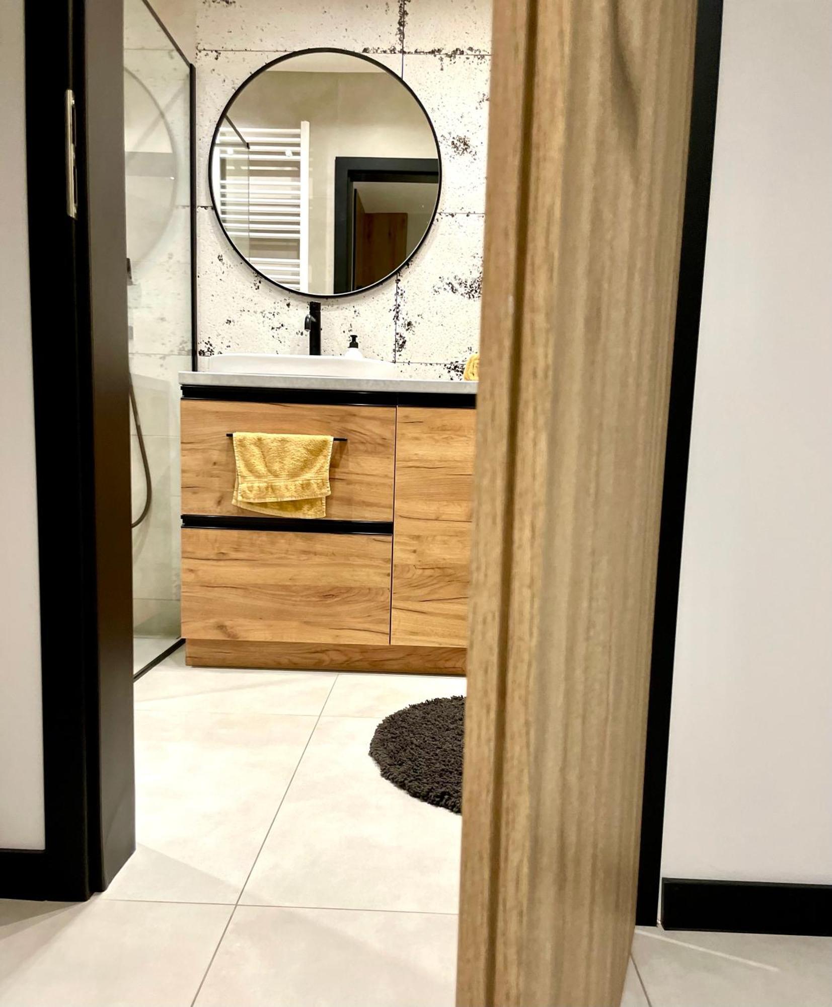 Apartament Twierdza Z Widokiem Na Jezioro Ostróda Buitenkant foto